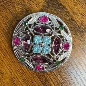 Vintage Sarah Coventry Brooch Silvertone